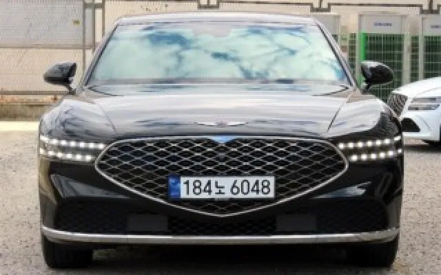 인천개인중고차직거래 G90(RS4) 3.5T GDI AWD 매물 사진 9 - 2022/08 81,001km